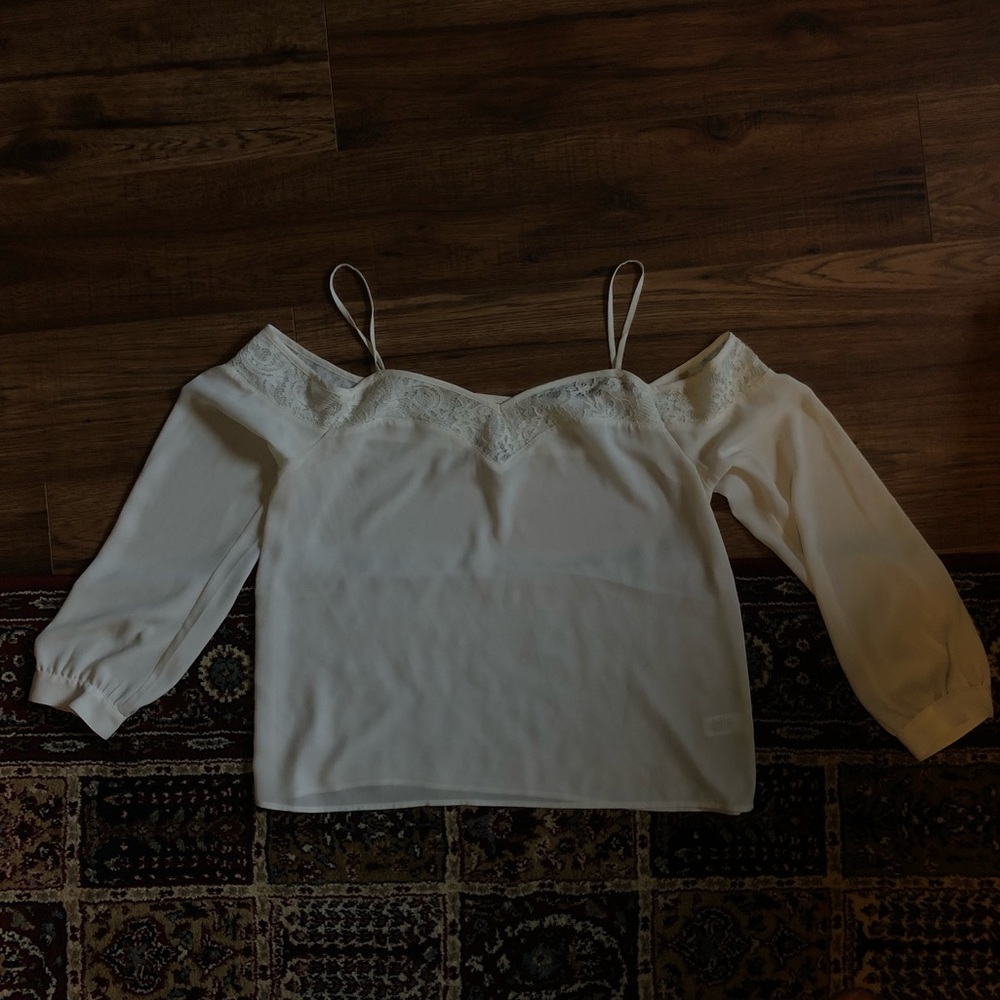 Express|| Off Shoulder Long Sleeve Blouse - Picture 1 of 4